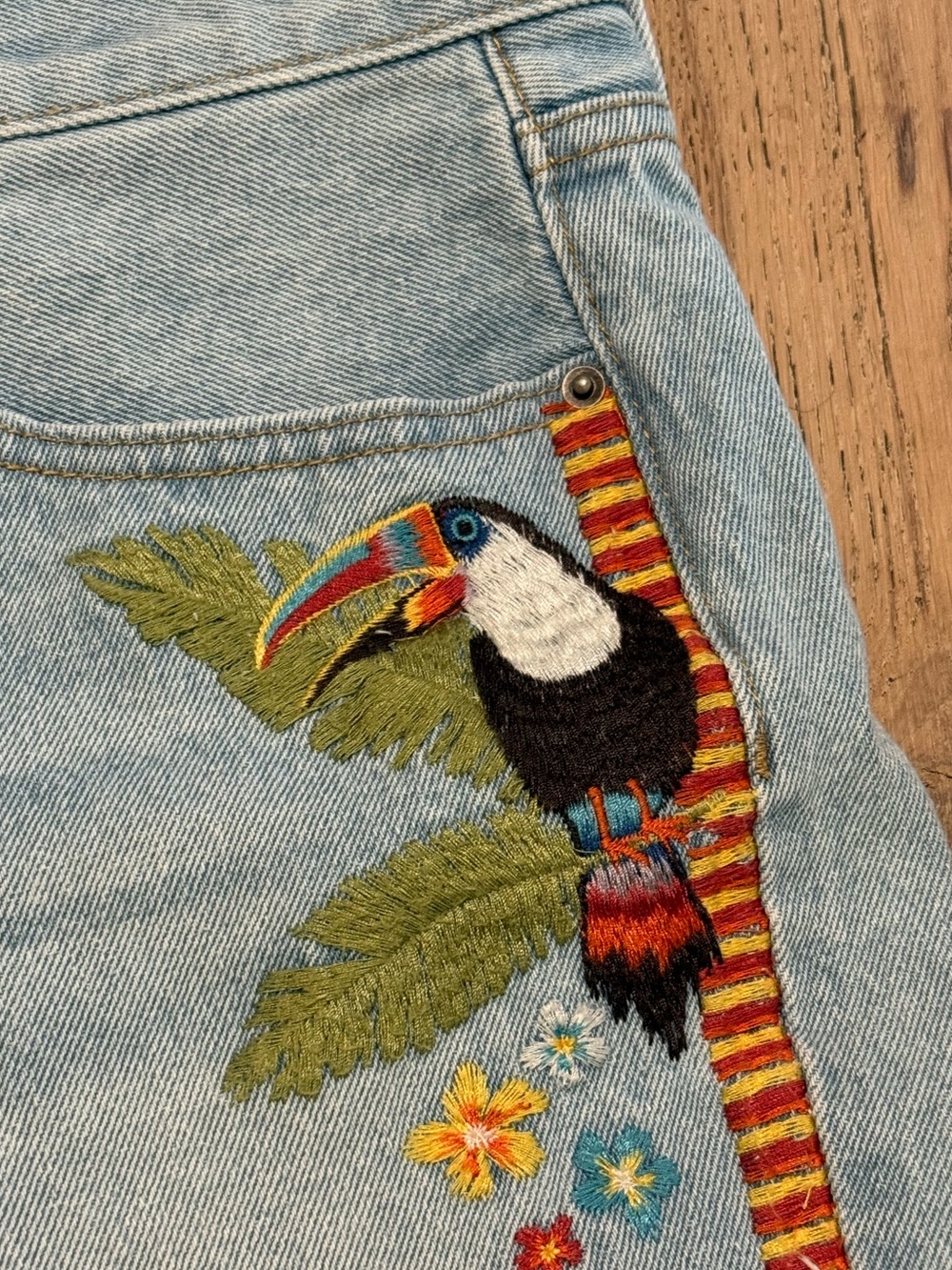 Driftwood Goldie Shorts - Picture 4 of 6